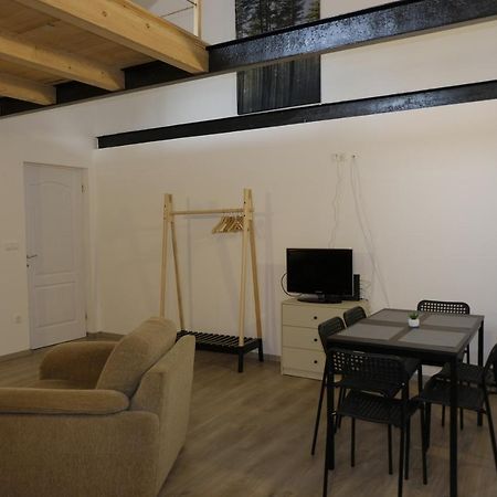 Kajari Apartmanhaz Balatonfőkajár Εξωτερικό φωτογραφία