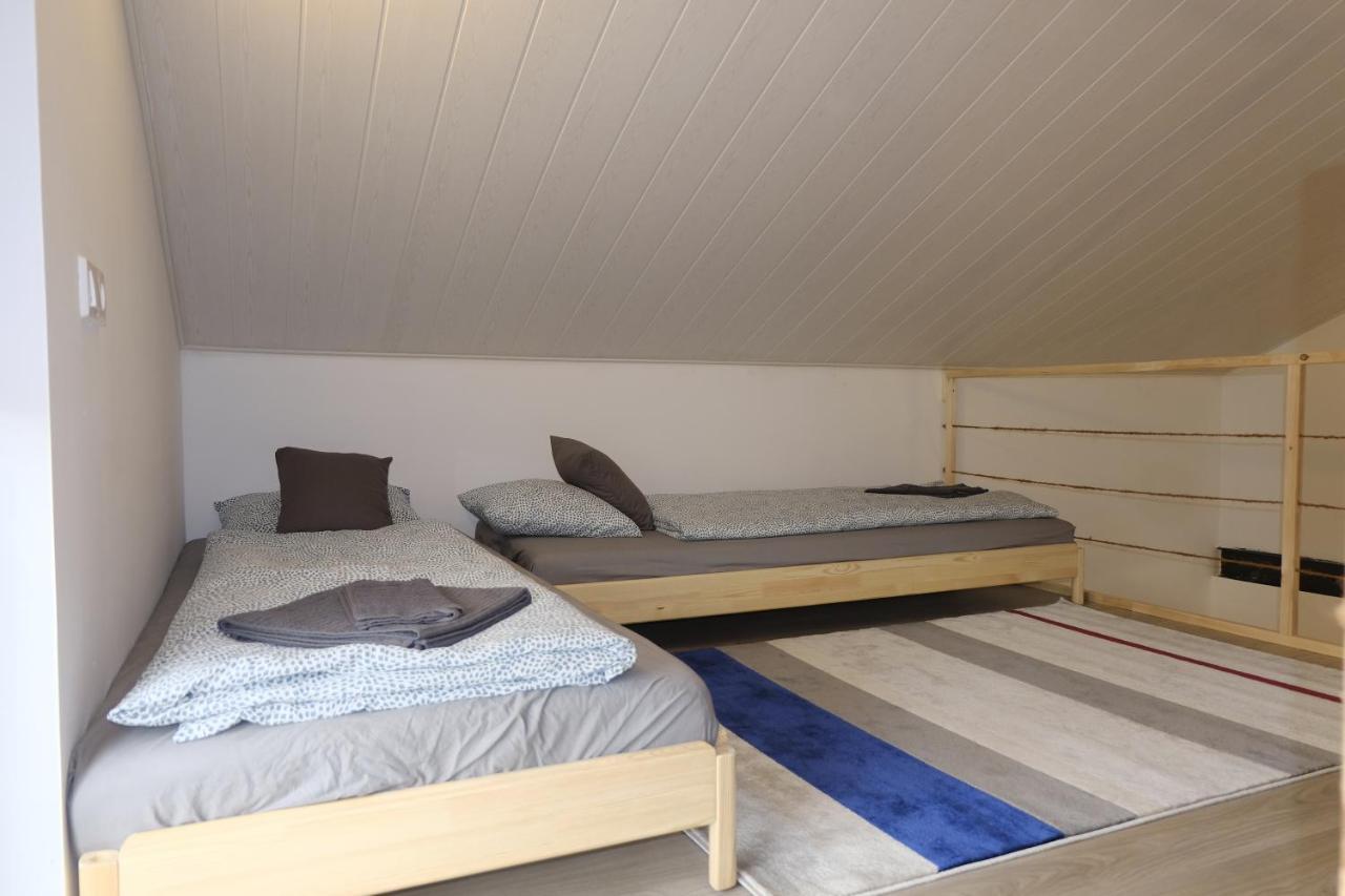Kajari Apartmanhaz Balatonfőkajár Εξωτερικό φωτογραφία