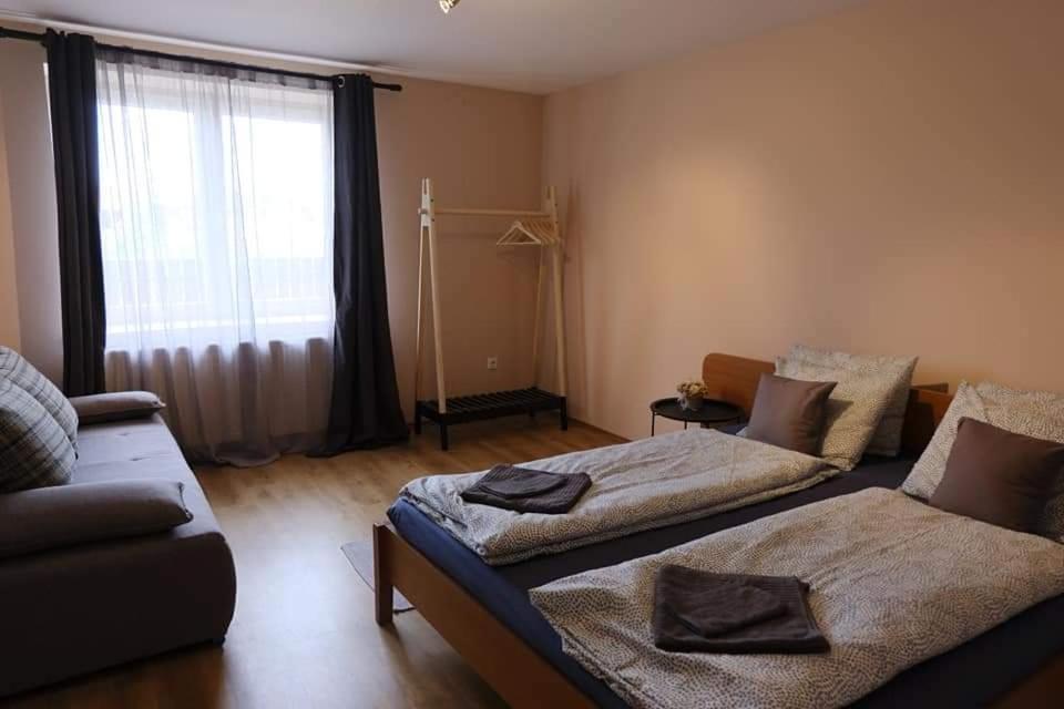 Kajari Apartmanhaz Balatonfőkajár Εξωτερικό φωτογραφία